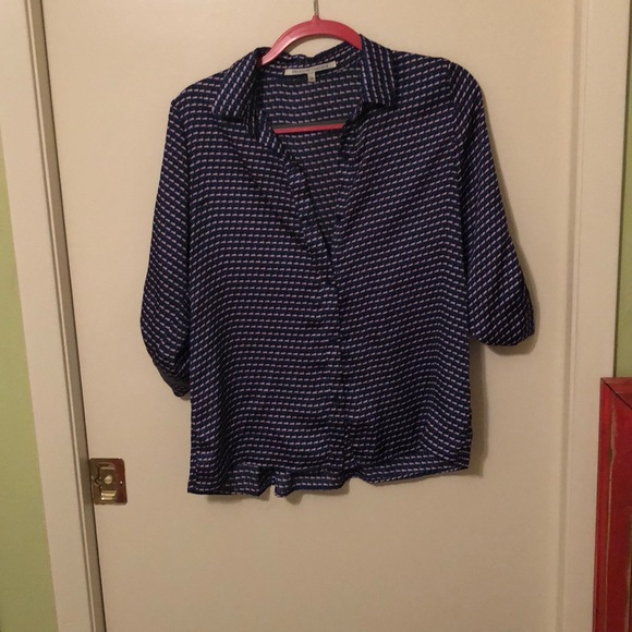 Button up, patterned blouse - Picture 1 of 3